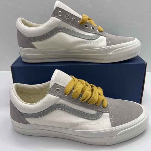 Vans Men’s Lx Old SkoolPop Lace Gray/MarshmallowVN000D560BP Stylish Sneakers